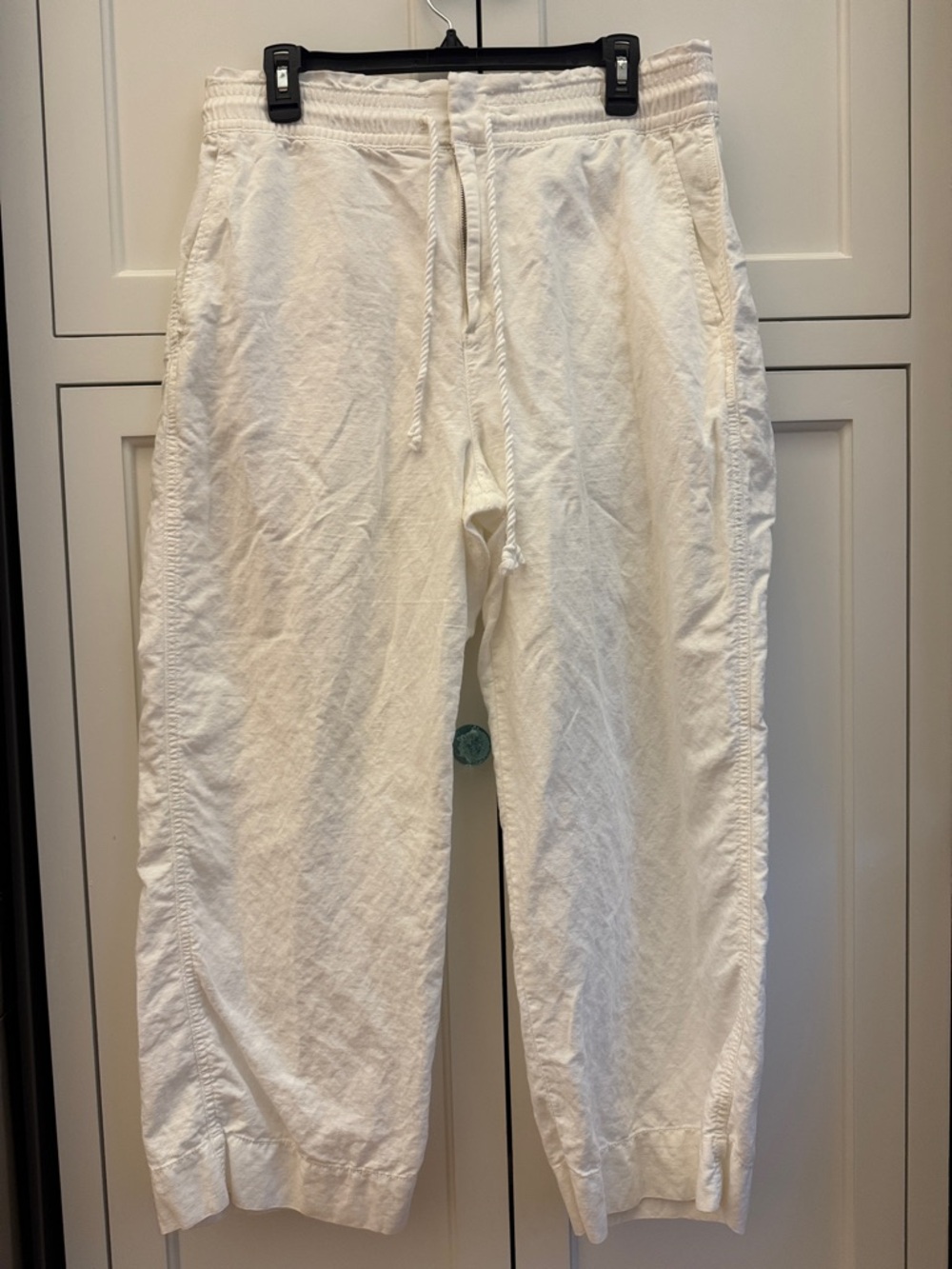 GAP women’s  White Drawstring Jogger Sweatpants